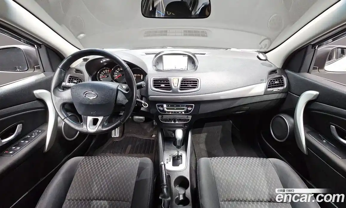 Renault SM3 2010 1.6 Автомат в Москве № 208989, фото 7