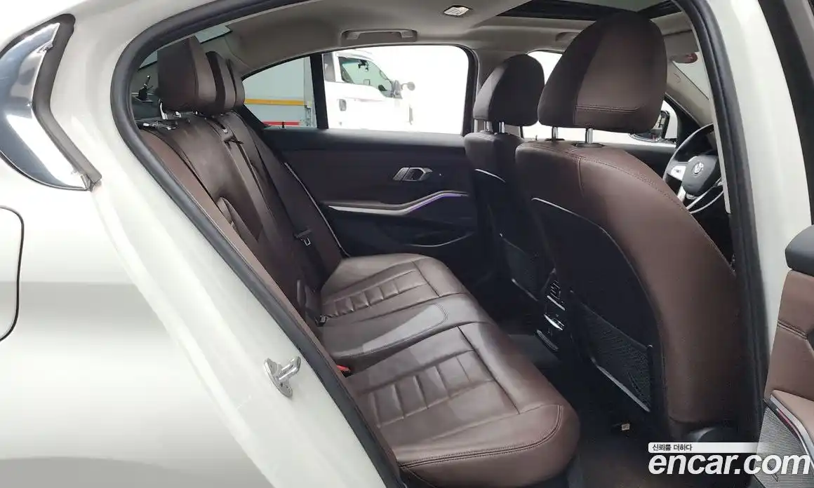 BMW 3-Series 2021 2.0 Автомат в Москве № 209567, фото 4