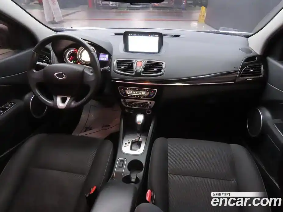 Renault SM3 2016 1.6 Автомат в Москве № 210038, фото 5