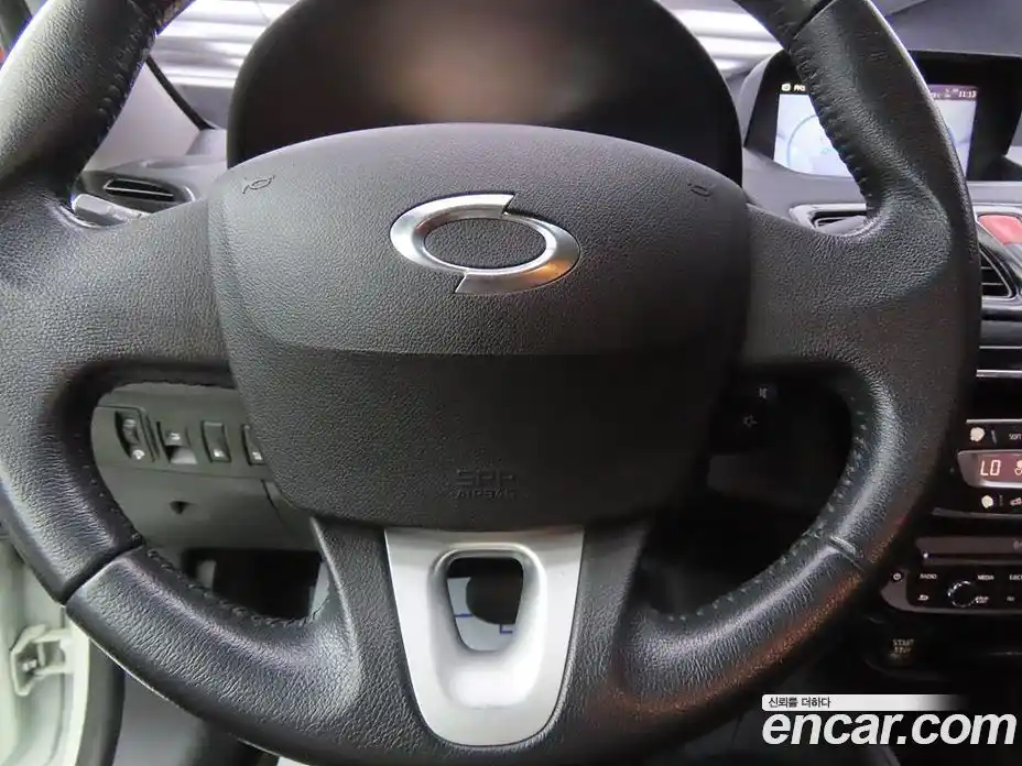 Renault SM3 2016 1.6 Автомат в Москве № 210038, фото 9