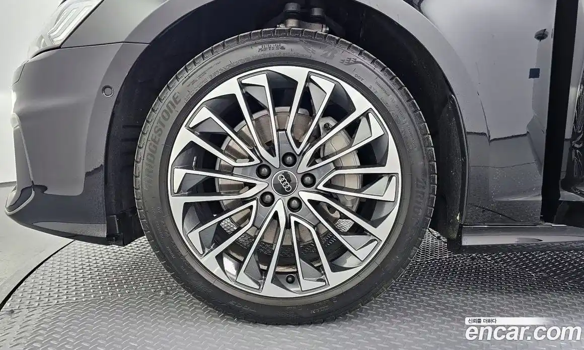 Audi A6 2025 2.0 Автомат в Москве № 210951, фото 14