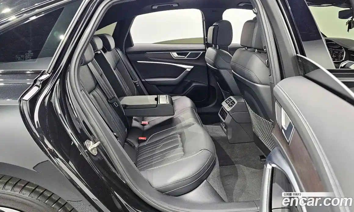 Audi A6 2025 2.0 Автомат в Москве № 210951, фото 20