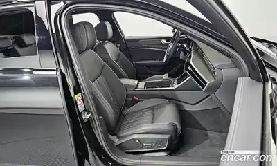 Audi A6 2025 2.0 Автомат в Москве № 210951, миниатюра 10