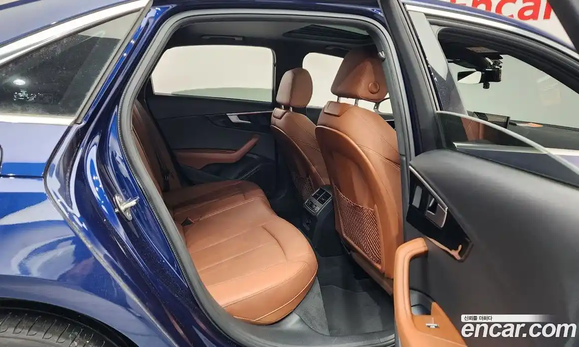 Audi A4 2021 2.0 Автомат в Москве № 212306, фото 2