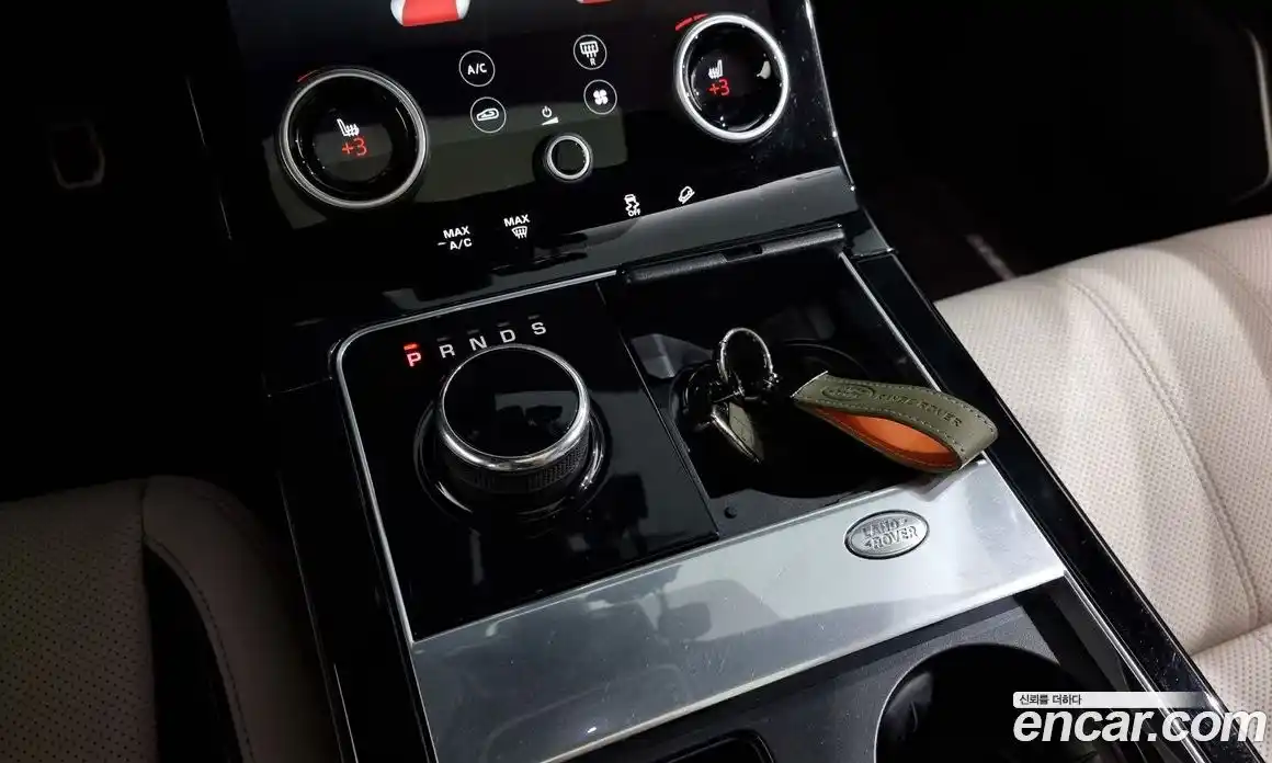 Land Rover Range-Rover Velar 2018 3.0 Автомат в Москве № 213530, фото 17