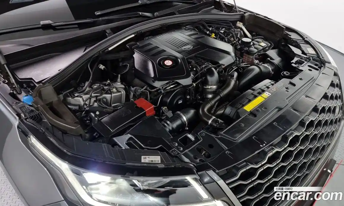 Land Rover Range-Rover Velar 2018 3.0 Автомат в Москве № 213530, фото 4