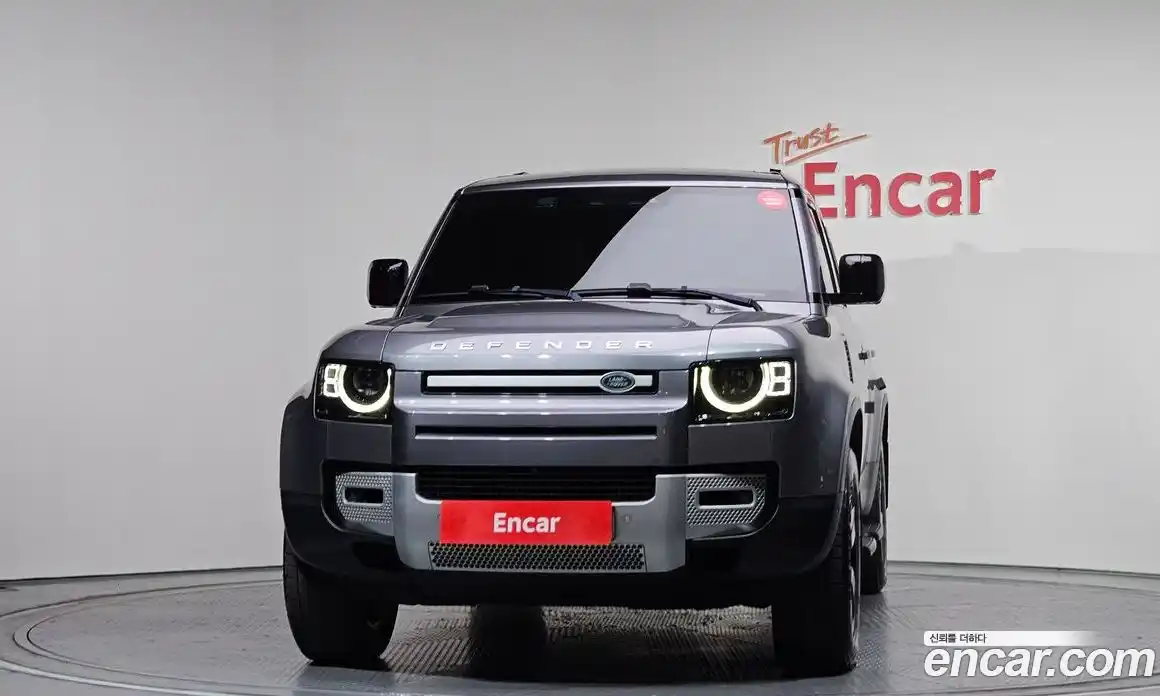 Land Rover Defender 2023 3.0 Автомат в Москве № 213575, фото 3