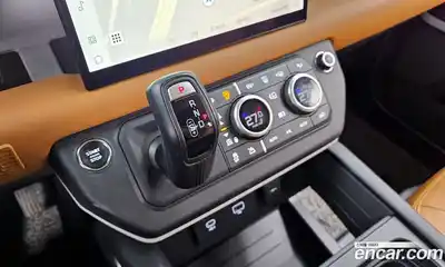 Land Rover Defender 2023 3.0 Автомат в Москве № 213575, миниатюра 9