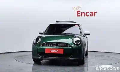 Mini Cooper 2025 2.0 Автомат в Москве № 213927, миниатюра 3