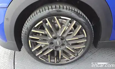 Mini Cooper 2025 2.0 Автомат в Москве № 213991, миниатюра 11