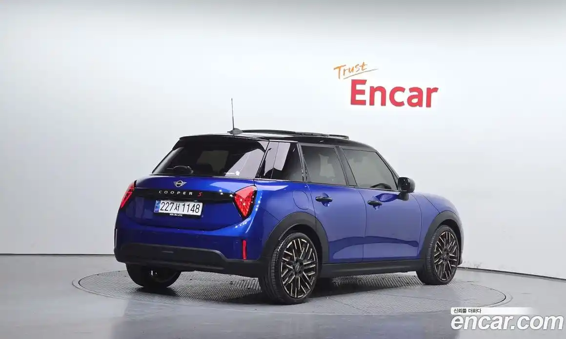 Mini Cooper 2025 2.0 Автомат в Москве № 213991, фото 19