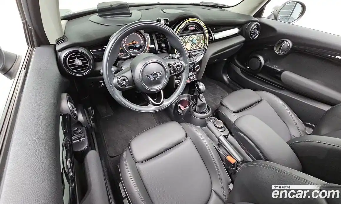 Mini Cooper 2019 1.5 Автомат в Москве № 214280, фото 19