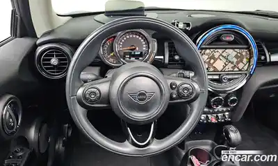 Mini Cooper 2019 1.5 Автомат в Москве № 214280, миниатюра 5