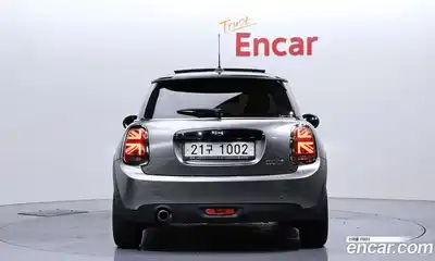 Mini Cooper 2019 1.5 Автомат в Москве № 214280, миниатюра 9
