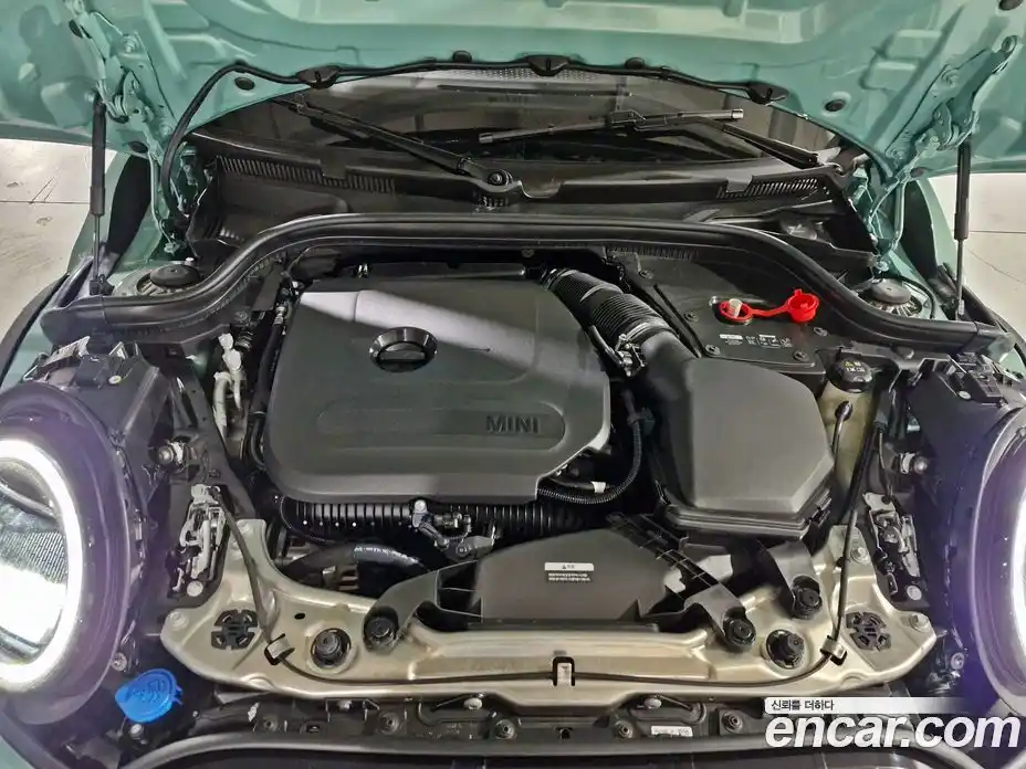 Mini Cooper Convertible 2026 2.0 Автомат в Москве № 214409, фото 16