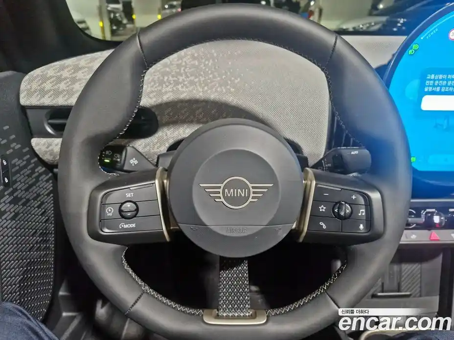 Mini Cooper Convertible 2026 2.0 Автомат в Москве № 214409, фото 9