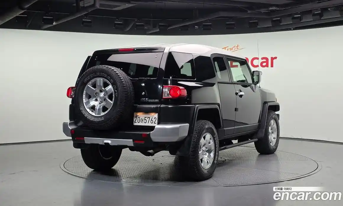 Toyota FJ Cruiser 2007 4.0 Автомат в Москве № 215540, фото 14