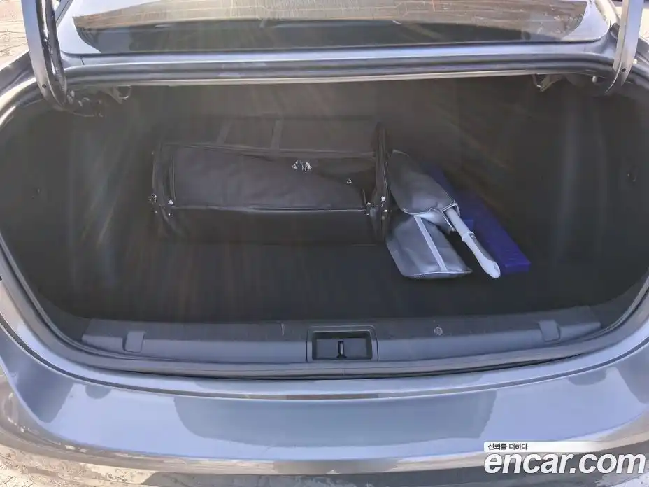 Renault SM3 2019 1.6 Автомат в Москве № 220998, фото 12