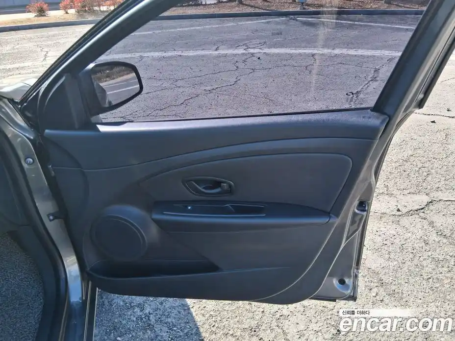 Renault SM3 2019 1.6 Автомат в Москве № 220998, фото 15