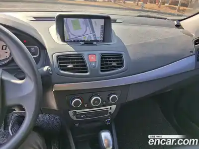 Renault SM3 2019 1.6 Автомат в Москве № 220998, миниатюра 8