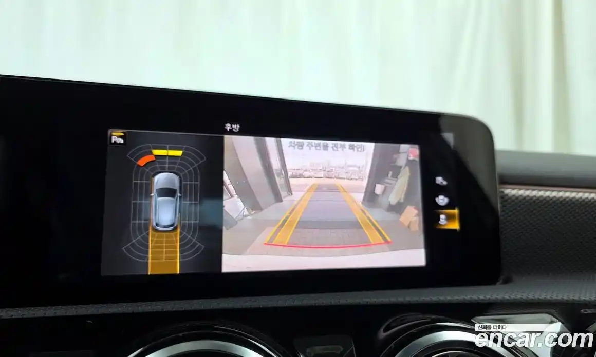 Mercedes-Benz A-Class 2021 2.0 Автомат в Москве № 223431, фото 18