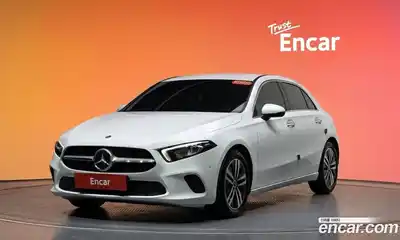 Mercedes-Benz A-Class 2021 2.0 Автомат в Москве № 223431, миниатюра 3
