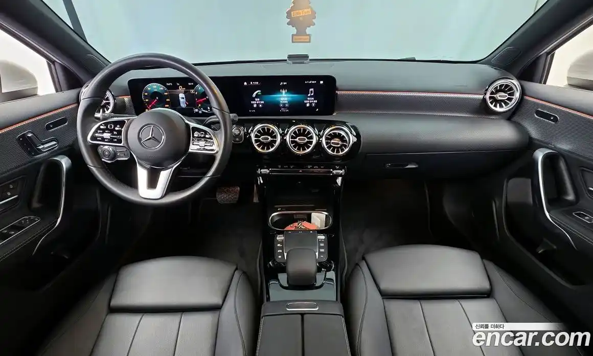 Mercedes-Benz A-Class 2021 2.0 Автомат в Москве № 223431, фото 6