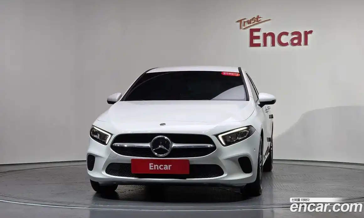 Mercedes-Benz A-Class 2021 2.0 Автомат в Москве № 223431, фото 9