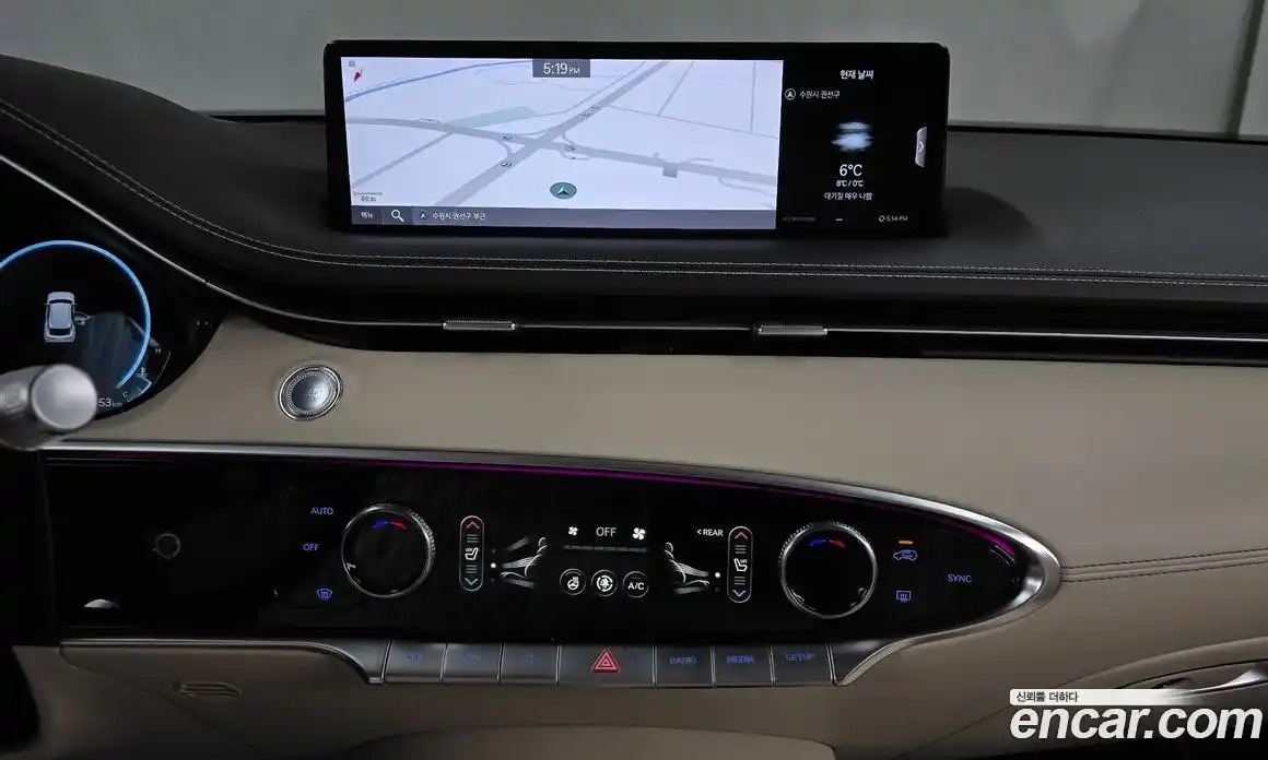 Genesis GV70 2024 2.5 Автомат в Москве № 22360, фото 16