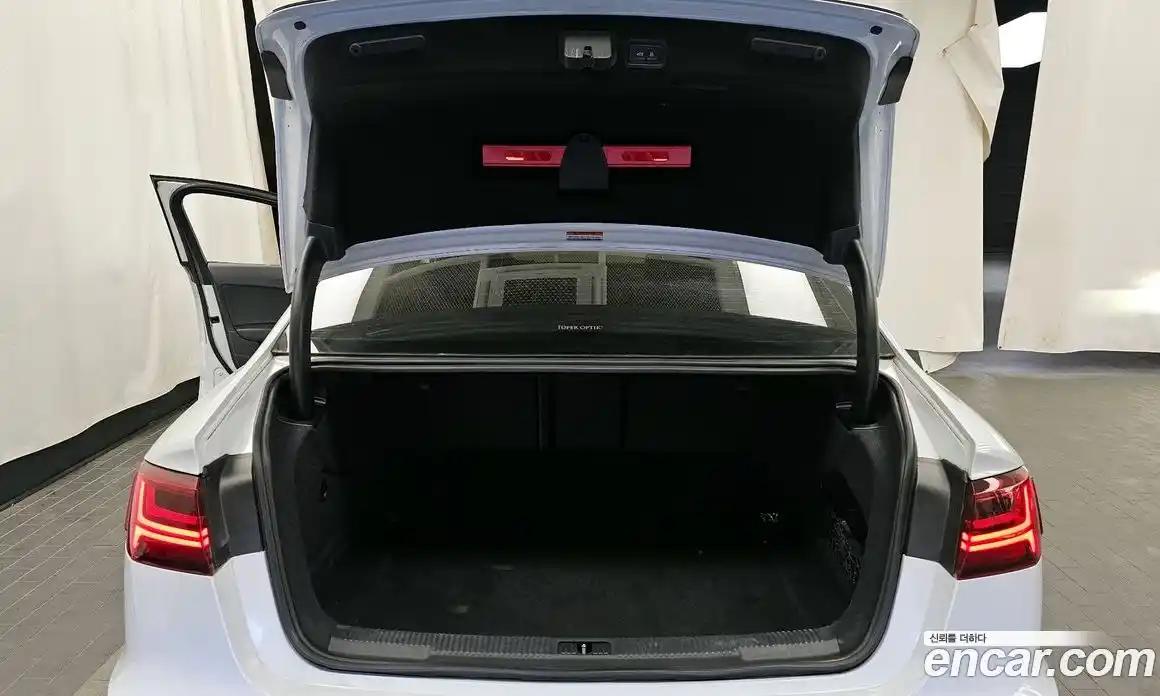 Audi A6 2018 2.0 Автомат в Москве № 230062, фото 20