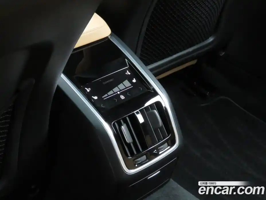 Volvo S90 2024 2.0 Автомат в Москве № 230793, фото 19