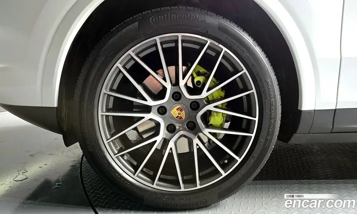 Porsche Cayenne 2021 3.0 Автомат в Москве № 230896, фото 15