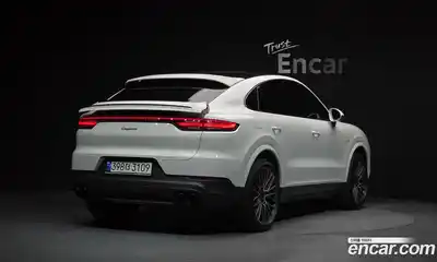 Porsche Cayenne 2021 3.0 Автомат в Москве № 230896, миниатюра 4