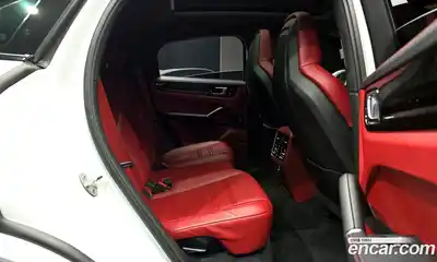 Porsche Cayenne 2021 3.0 Автомат в Москве № 230896, миниатюра 5