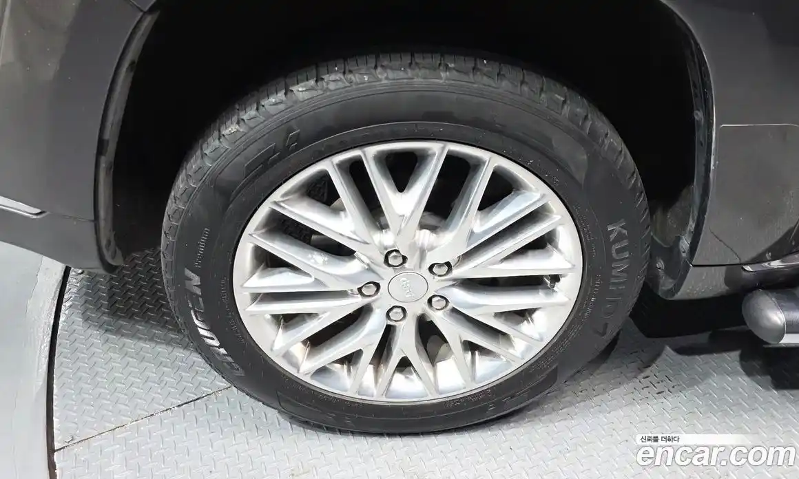 Jeep Cherokee 2017 3.0 Автомат в Москве № 232460, фото 15