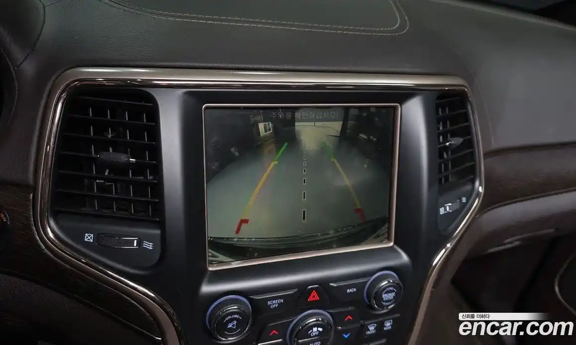 Jeep Cherokee 2017 3.0 Автомат в Москве № 232460, фото 17