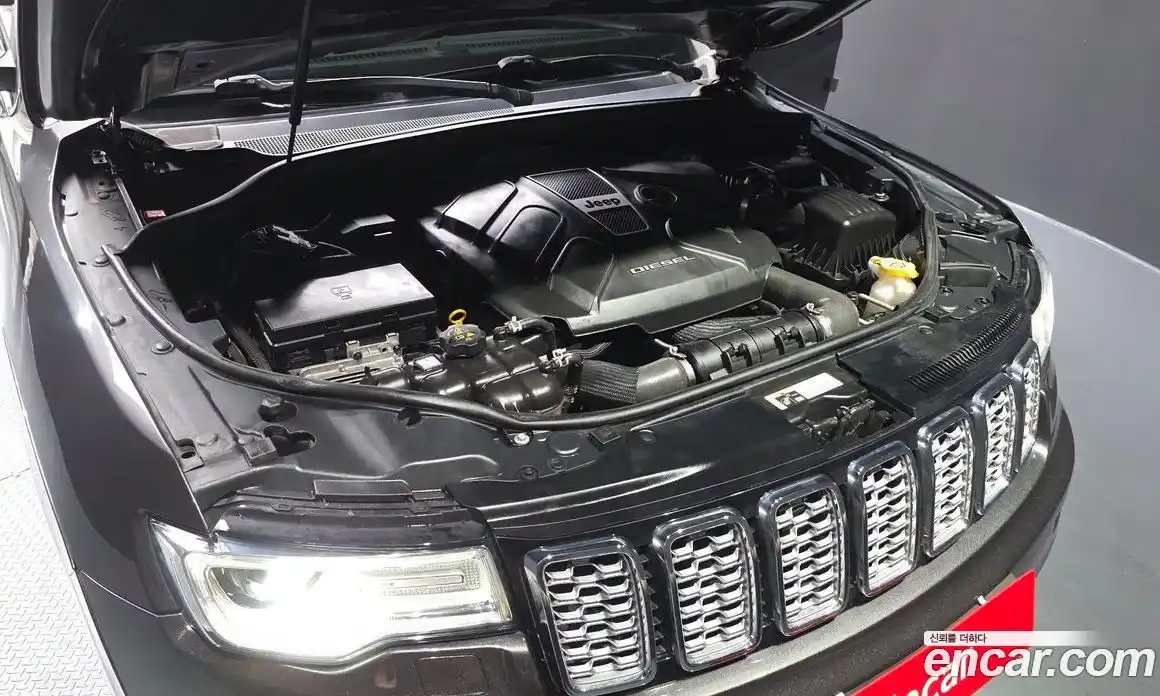 Jeep Cherokee 2017 3.0 Автомат в Москве № 232460, фото 5