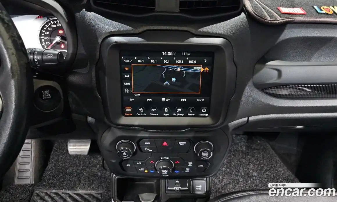 Jeep Renegade 2019 2.4 Автомат в Москве № 232710, фото 11