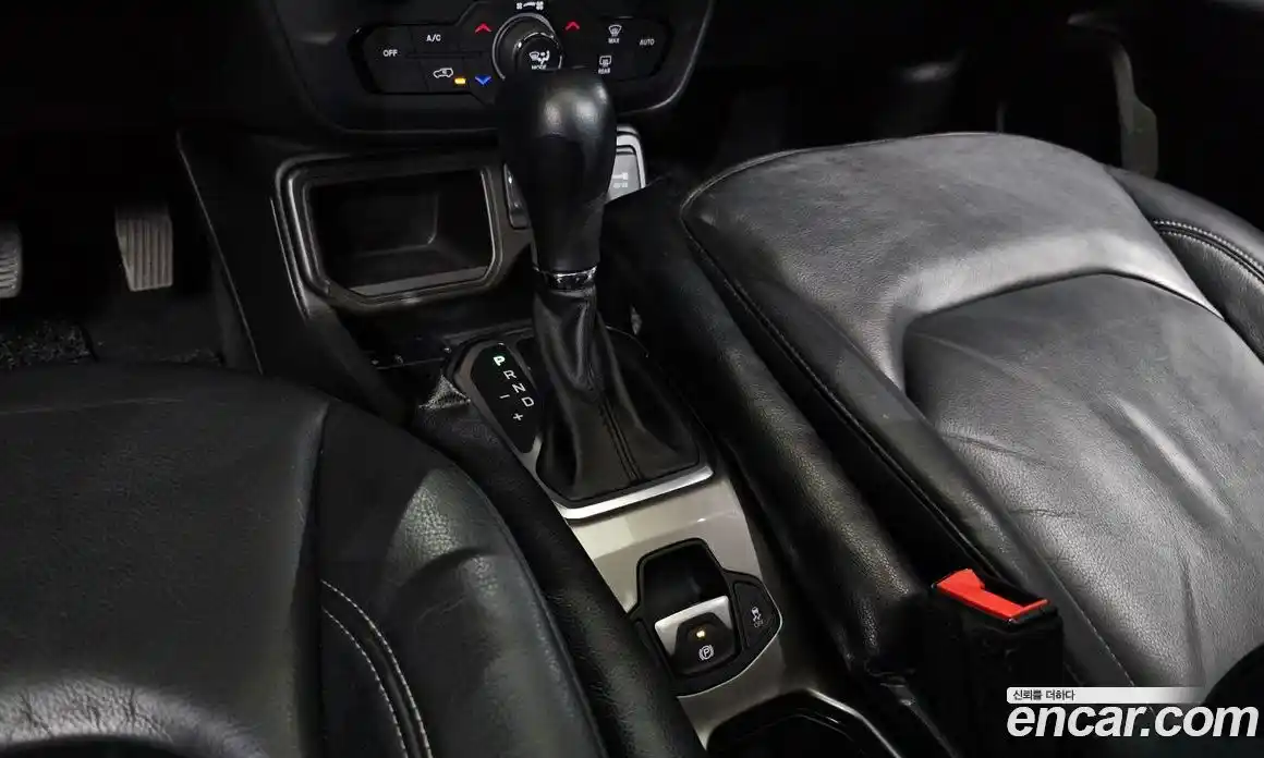 Jeep Renegade 2019 2.4 Автомат в Москве № 232710, фото 3