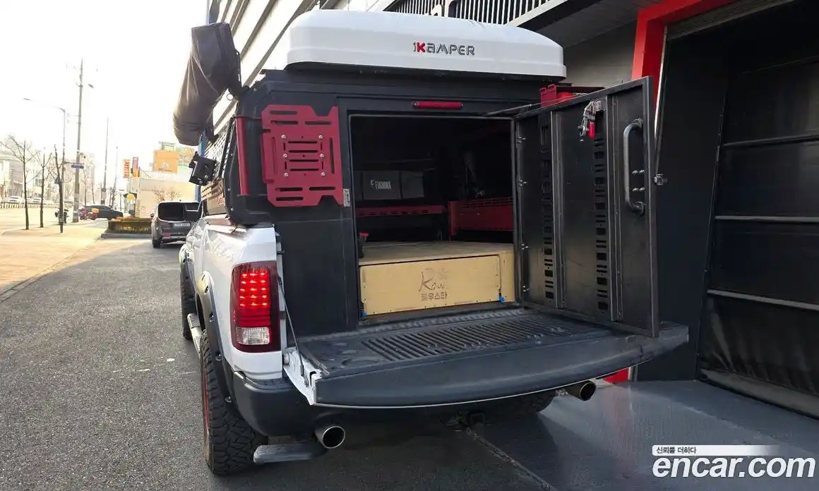 Dodge Ram Pick Up 2018 5.7 Автомат в Москве № 233560, фото 20