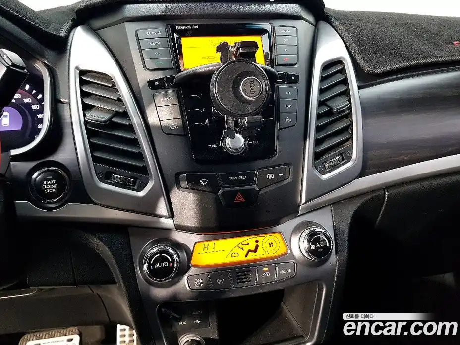 SsangYong Korando 2015 2.0 Автомат в Москве № 24201, фото 13