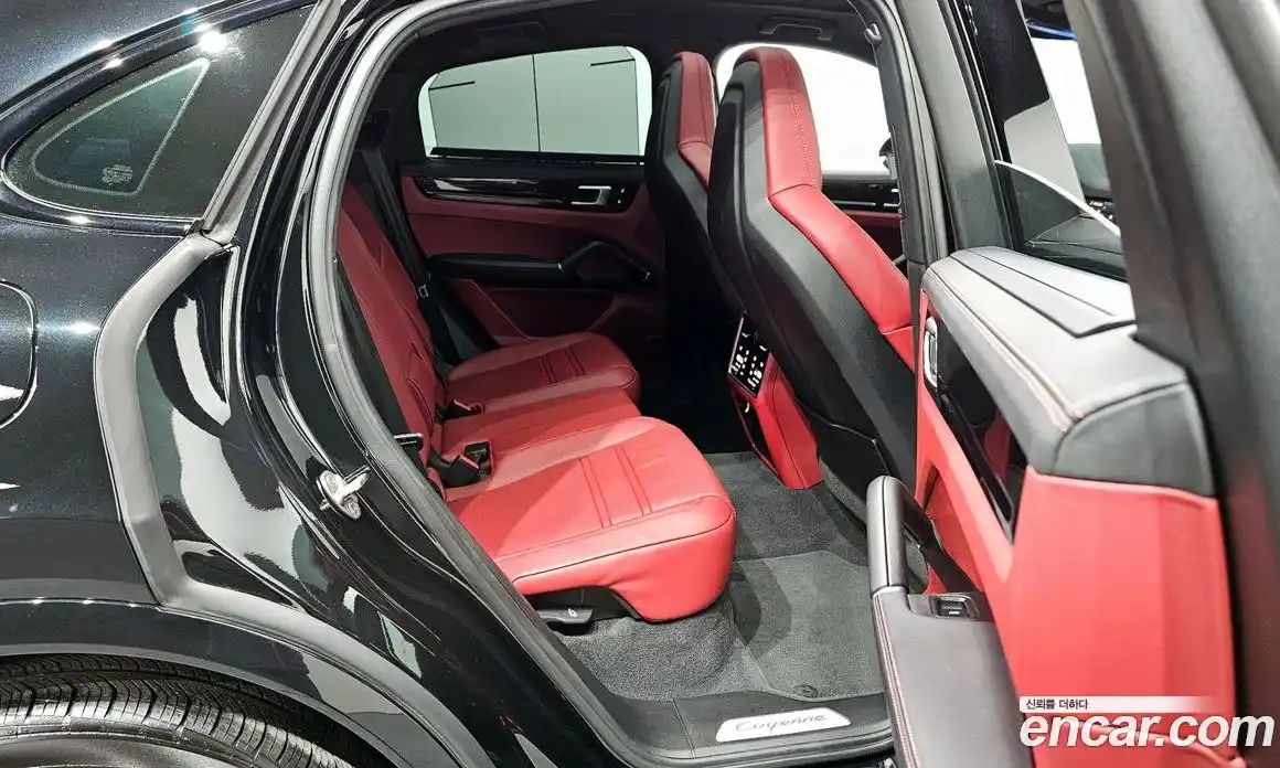 Porsche Cayenne 2023 3.0 Автомат в Москве № 251406, фото 12