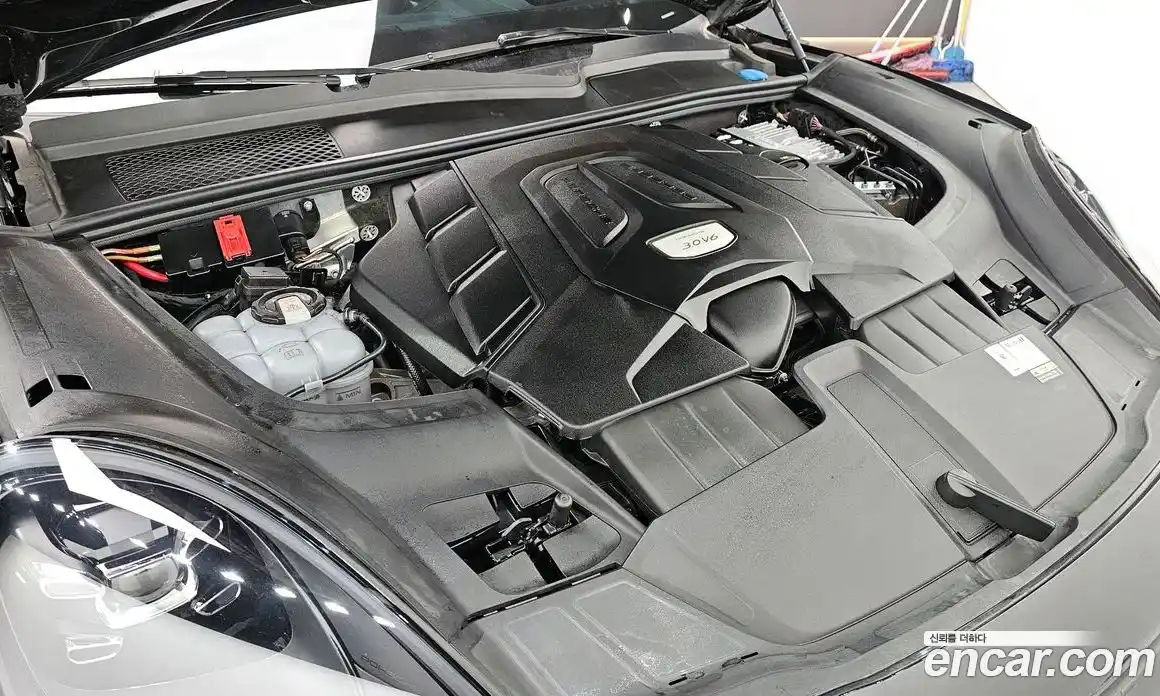 Porsche Cayenne 2023 3.0 Автомат в Москве № 251406, фото 6