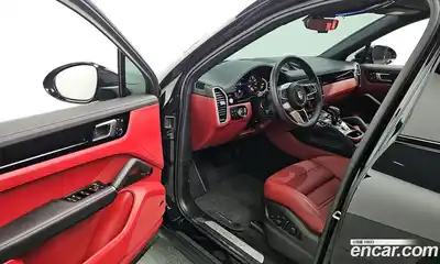 Porsche Cayenne 2023 3.0 Автомат в Москве № 251406, миниатюра 10
