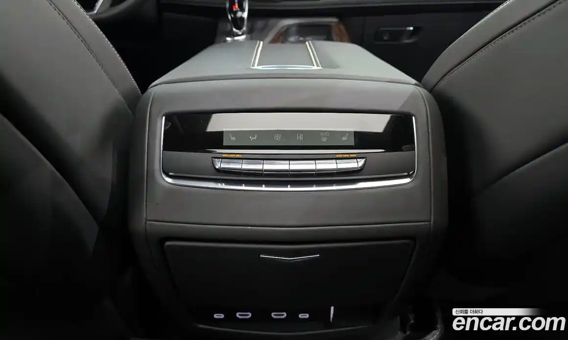 Cadillac Escalade 2022 6.2 Автомат в Москве № 256363, фото 13