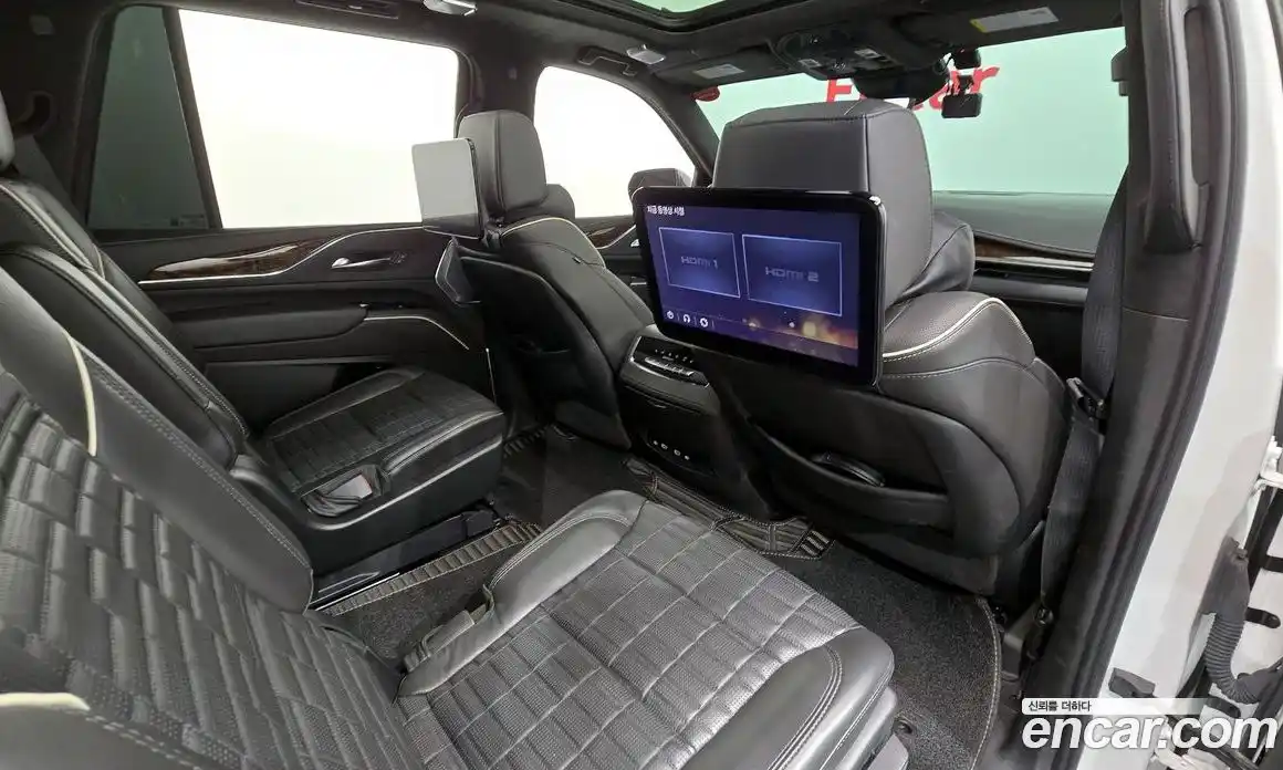 Cadillac Escalade 2022 6.2 Автомат в Москве № 256363, фото 19