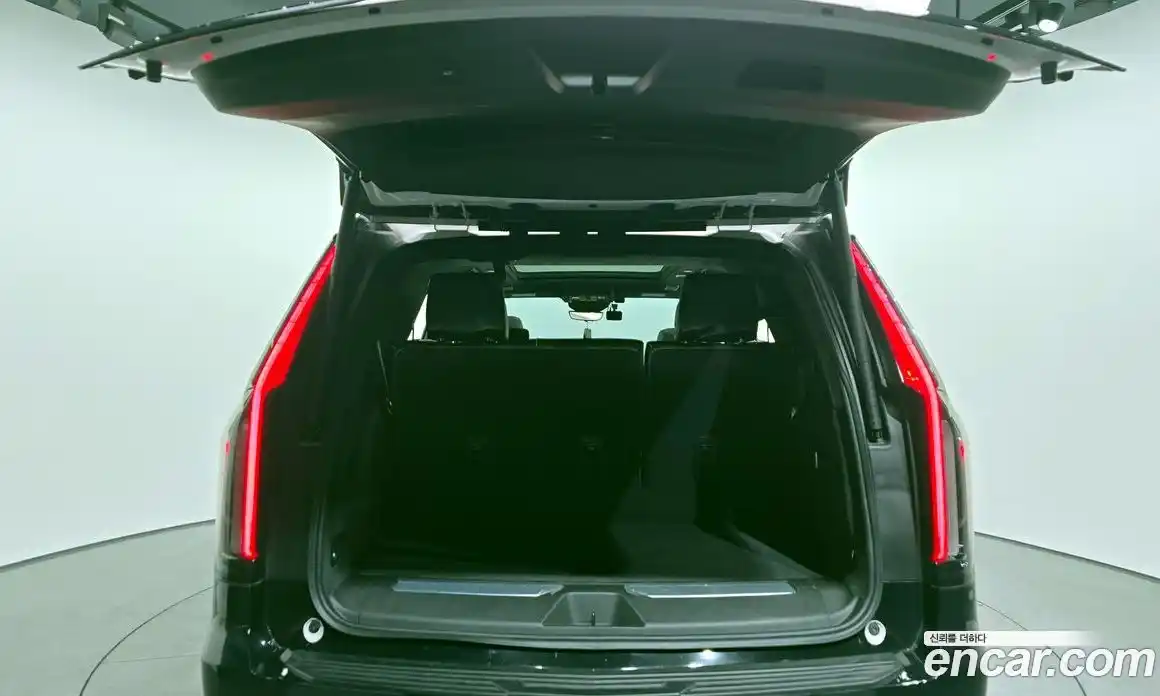 Cadillac Escalade 2022 6.2 Автомат в Москве № 256363, фото 3