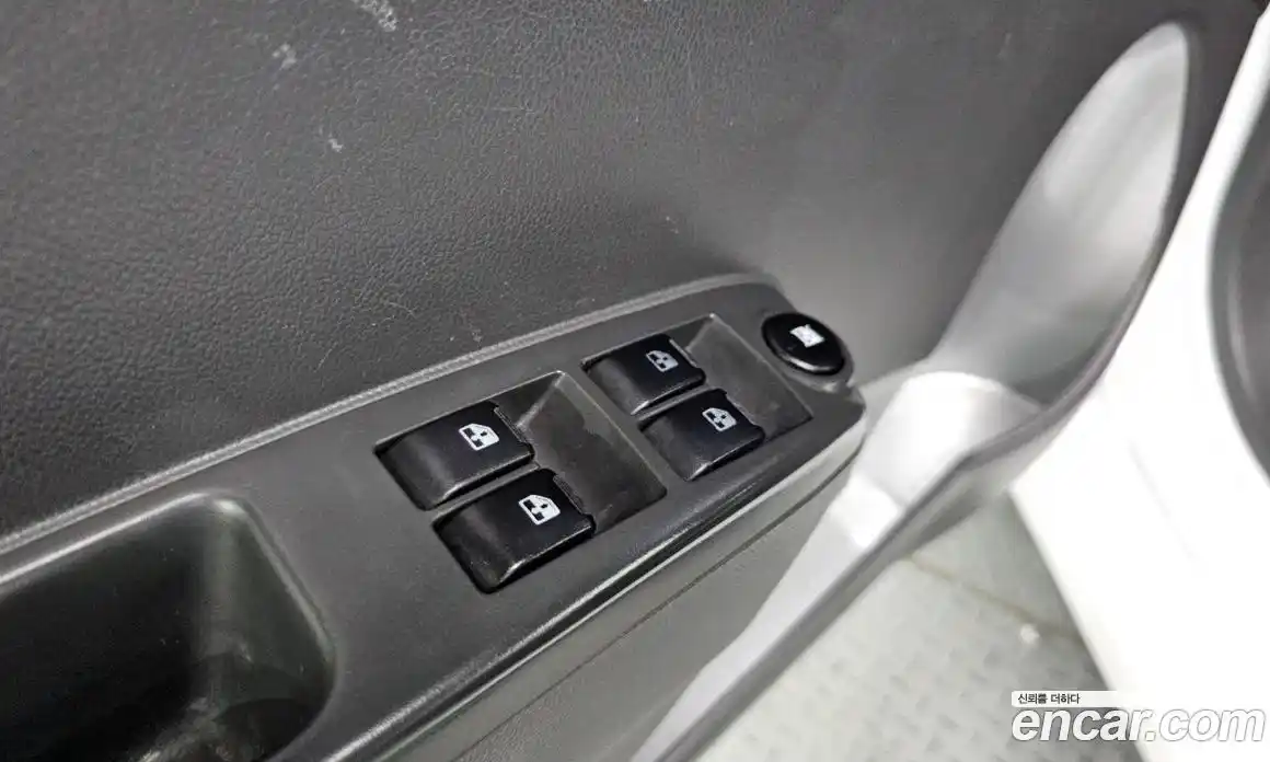 Chevrolet Spark 2012 1.0 Автомат в Москве № 263288, фото 11