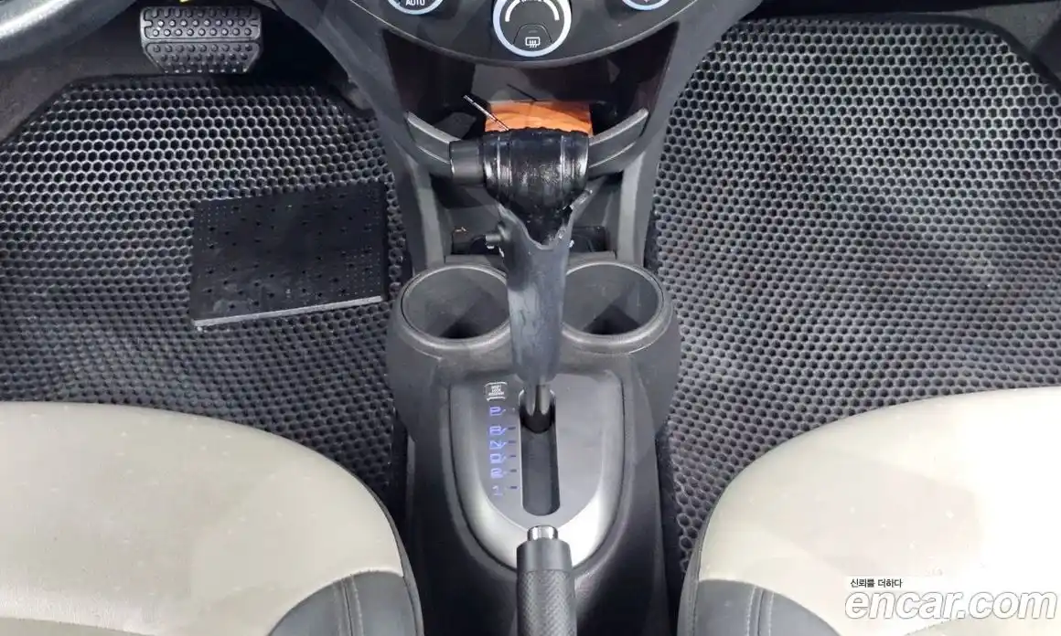 Chevrolet Spark 2012 1.0 Автомат в Москве № 263288, фото 13