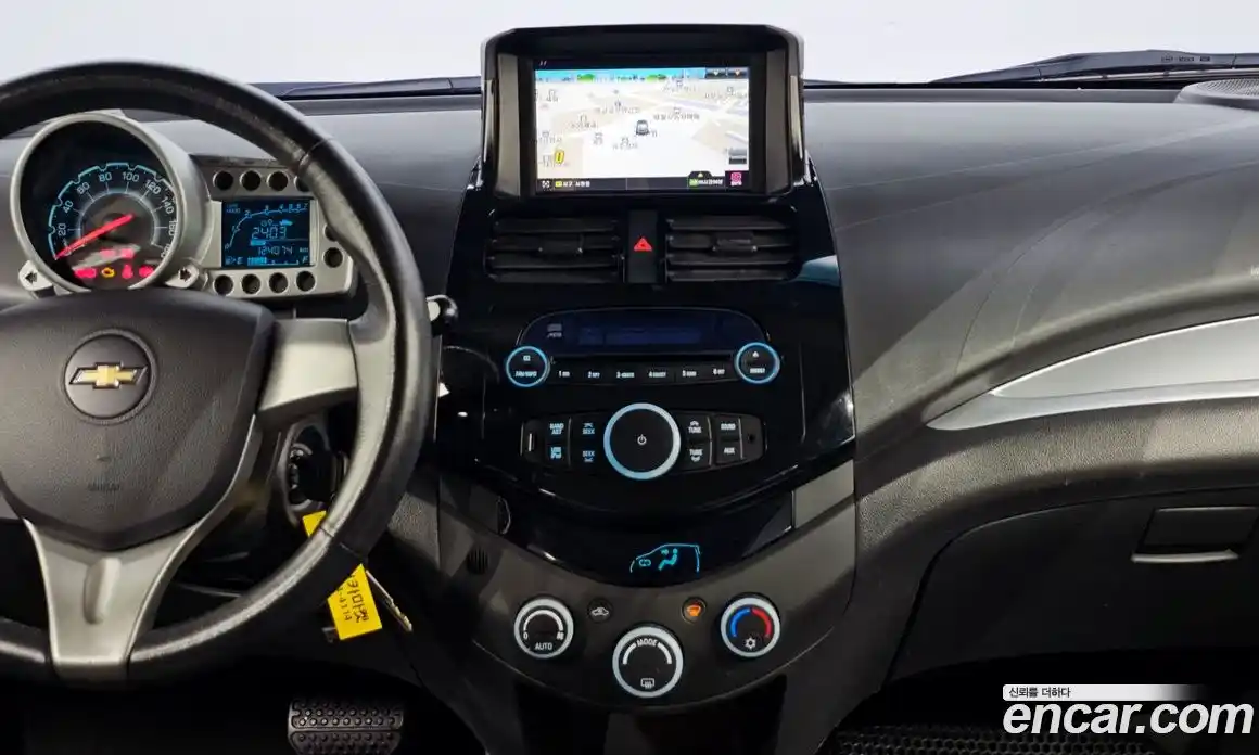 Chevrolet Spark 2012 1.0 Автомат в Москве № 263288, фото 14